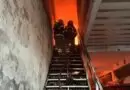 Fábrica de vassouras pega fogo em Ubá/MG